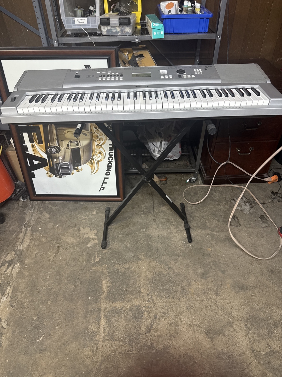 Yamaha DGX-230 Portable Keyboard