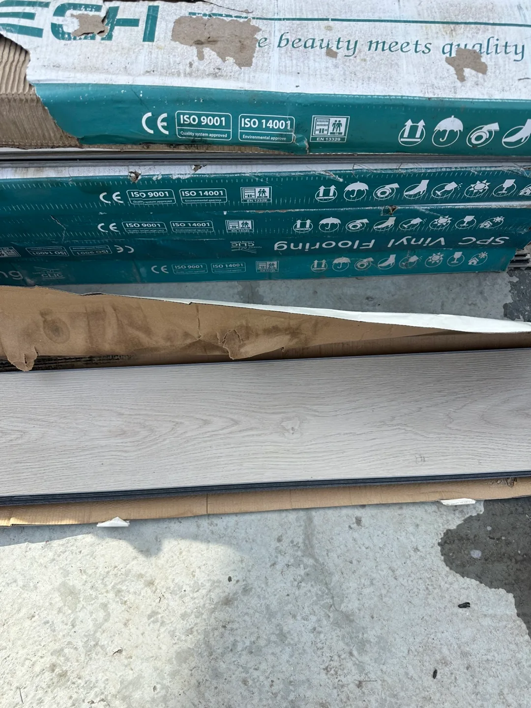 SPC Vinyl Flooring thumbnail