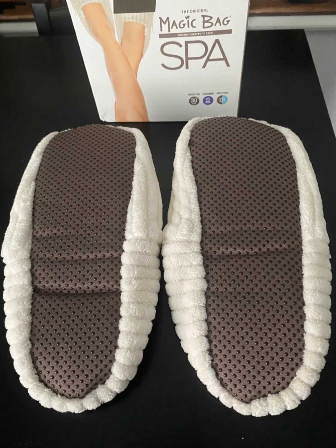 NEW! Magic Bag Spa Lavender Heat & Cold Therapy Slippers image indicator(5)