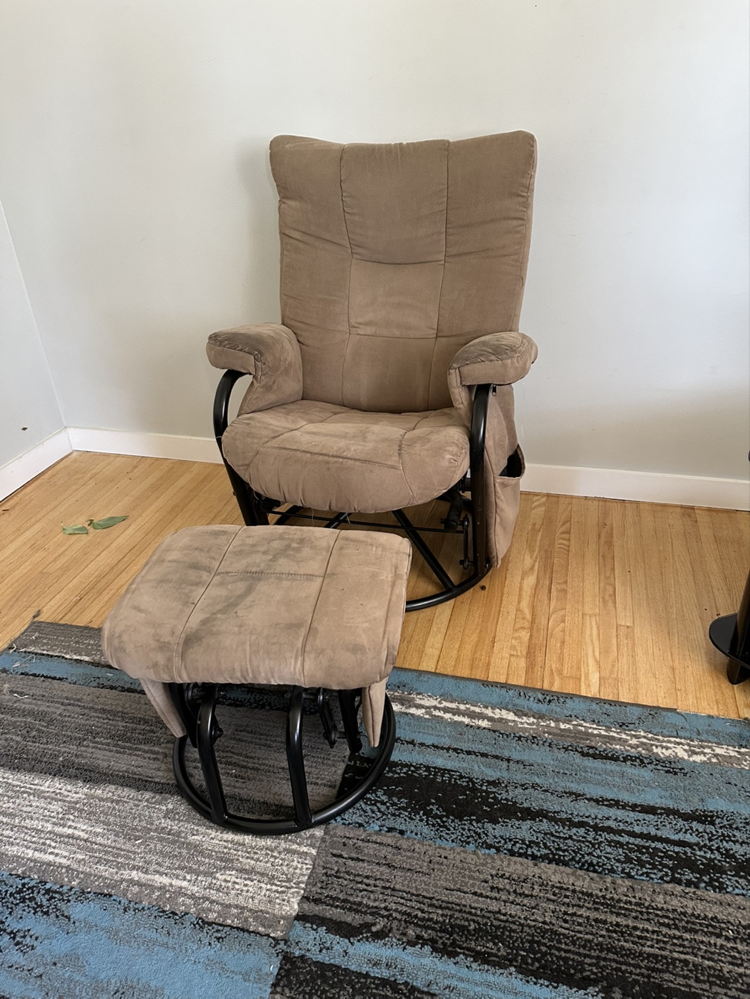 Glider Recliner with Ottoman