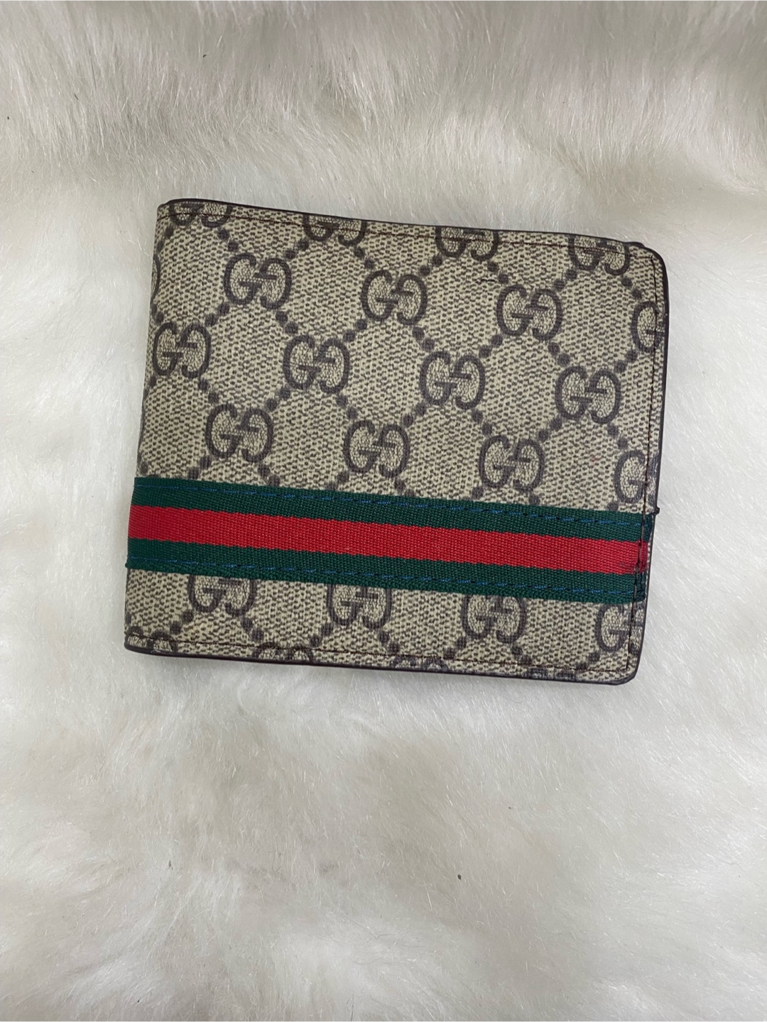 Gucci GG Supreme Bi-fold Wallet