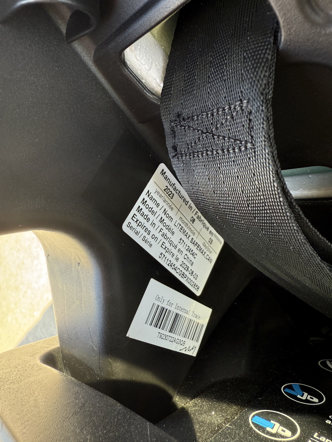 Evenflo LiteMax Car Seat - photo 2