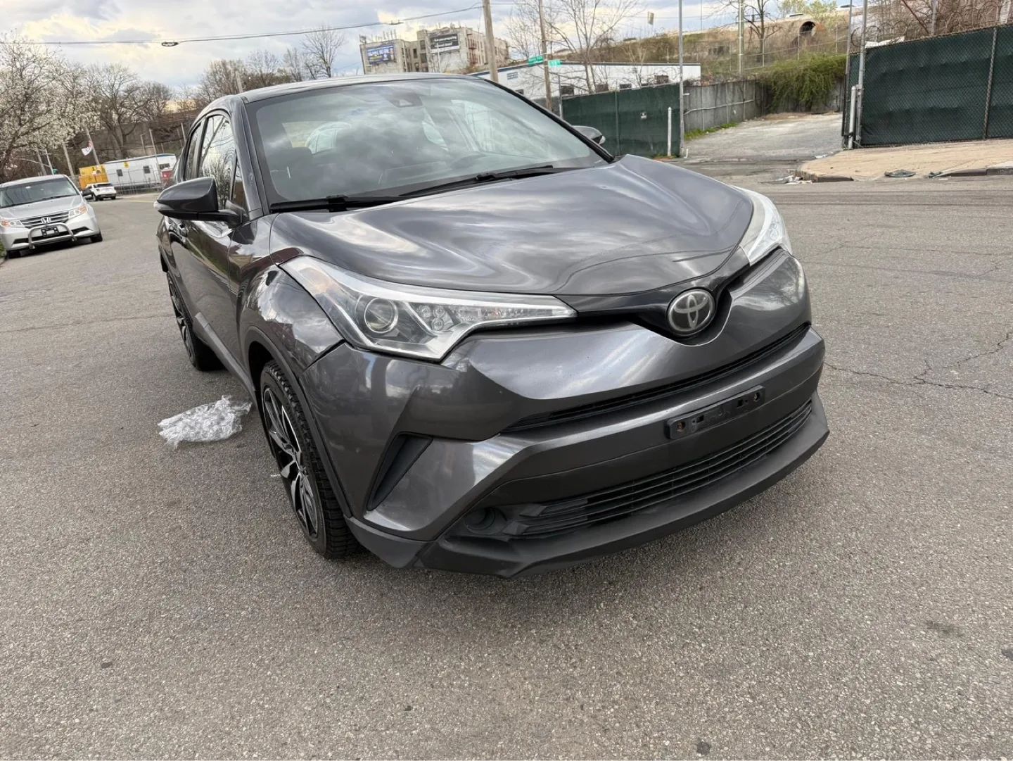 2018 Toyota C-HR thumbnail