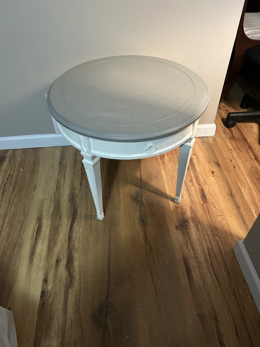 Round Accent Table - photo 2