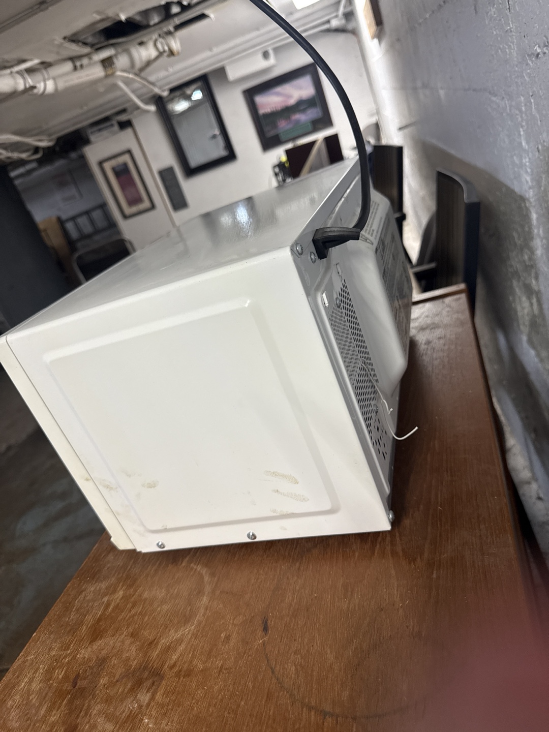 Sunbeam 700-Watt Microwave - photo 2