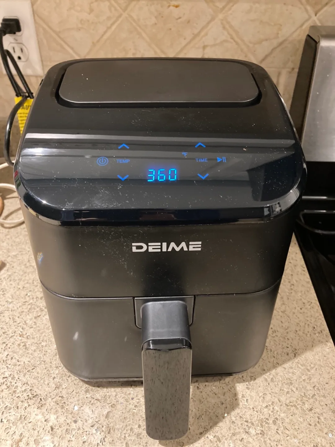 DEIME 2.52/3.2QT Digital Air Fryer RA312D image indicator(3)