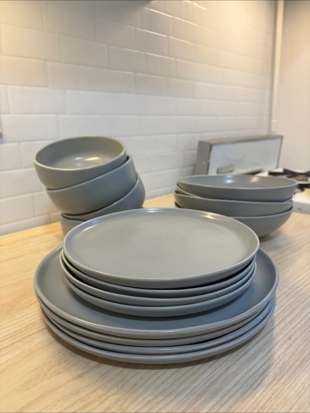 Fable Dinnerware Set, Dove Grey 🕊️ LIKE NEW thumbnail