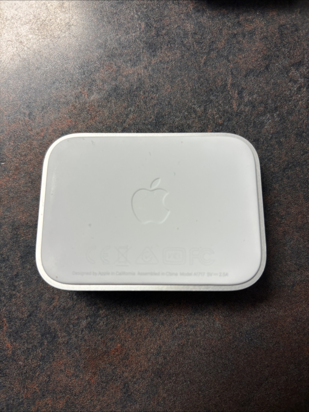 Apple AirPods with Charging Case and Wireless Charging Dock - photo 5