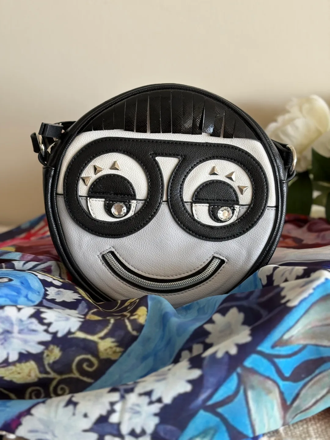 Unique Round Face Crossbody Bag thumbnail