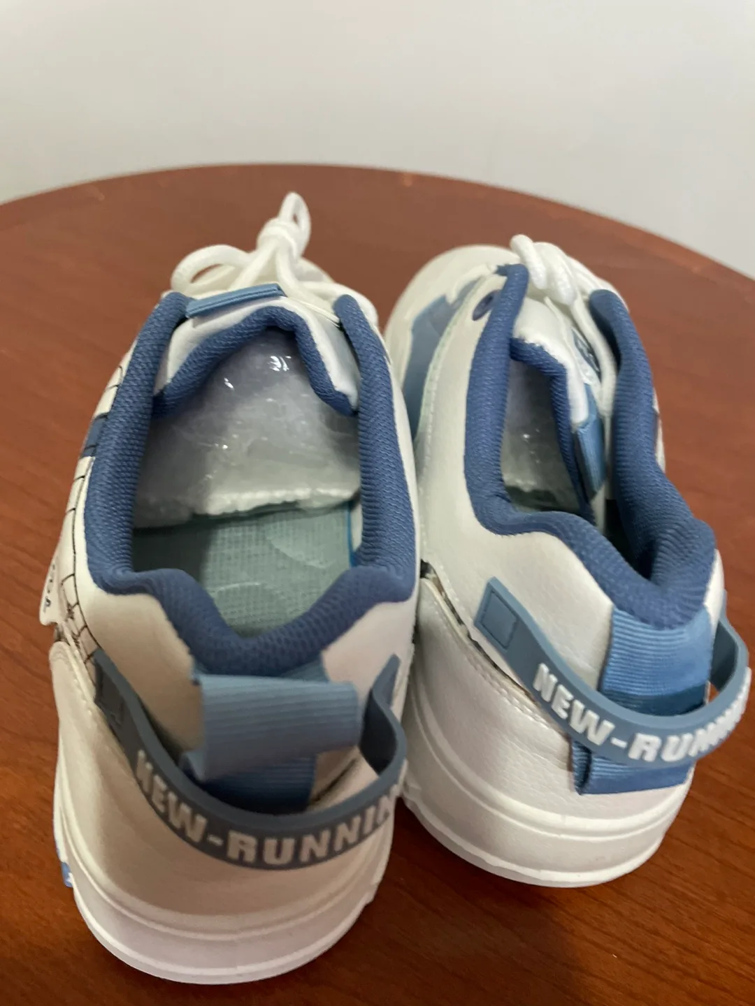 New Women's Casual Sneakers Size 39 image indicator(4)