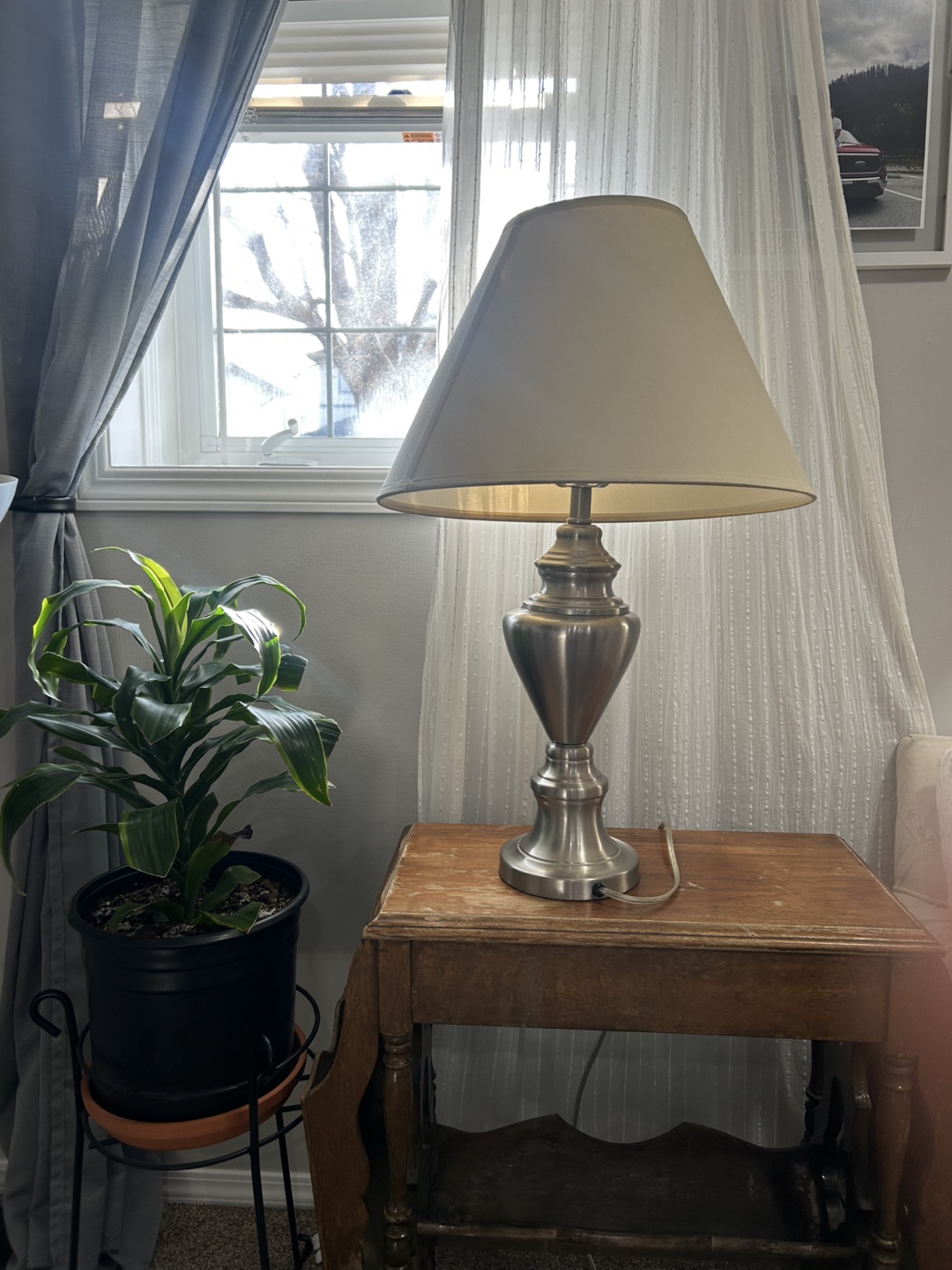Brushed Nickel Table Lamp with Off-White Shade - photo 2