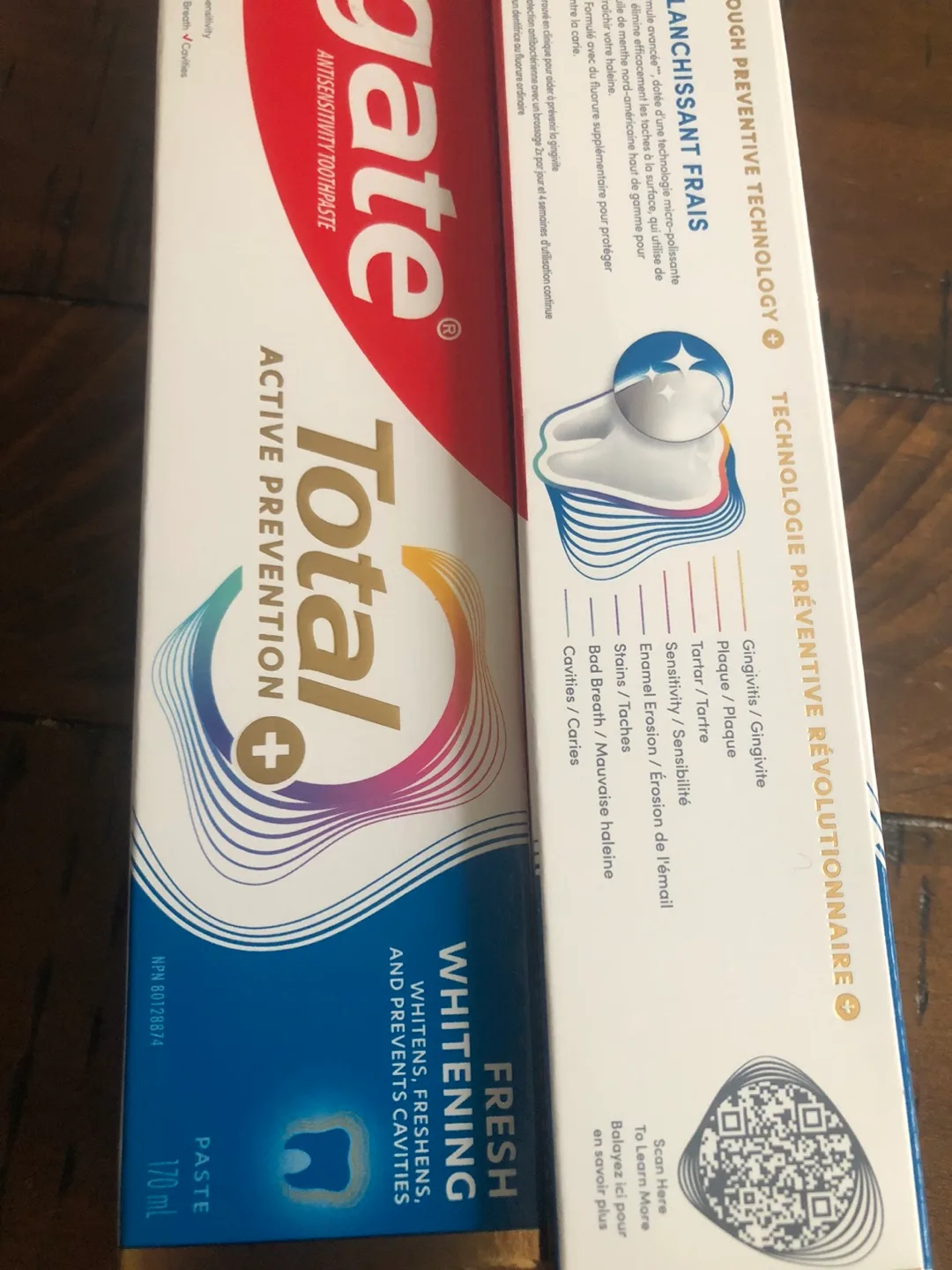Two Tubes Colgate Total Whitening Toothpaste image indicator(2)