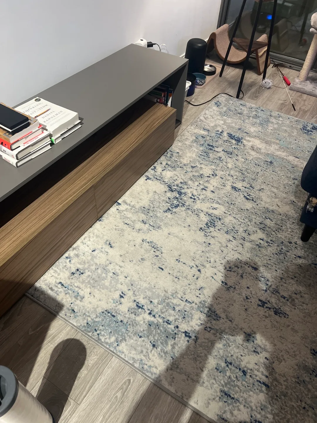 Beautiful Blue and Grey Area Rug thumbnail