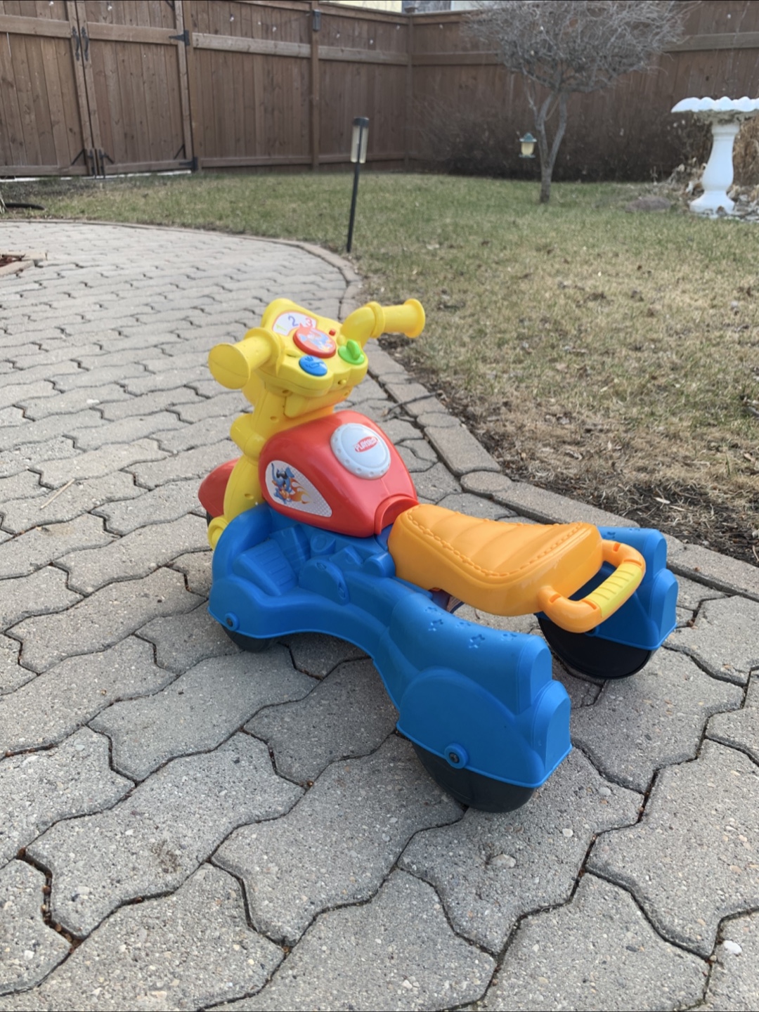 Fisher-Price Laugh & Learn 3-Wheeled Motorcycle - photo 2