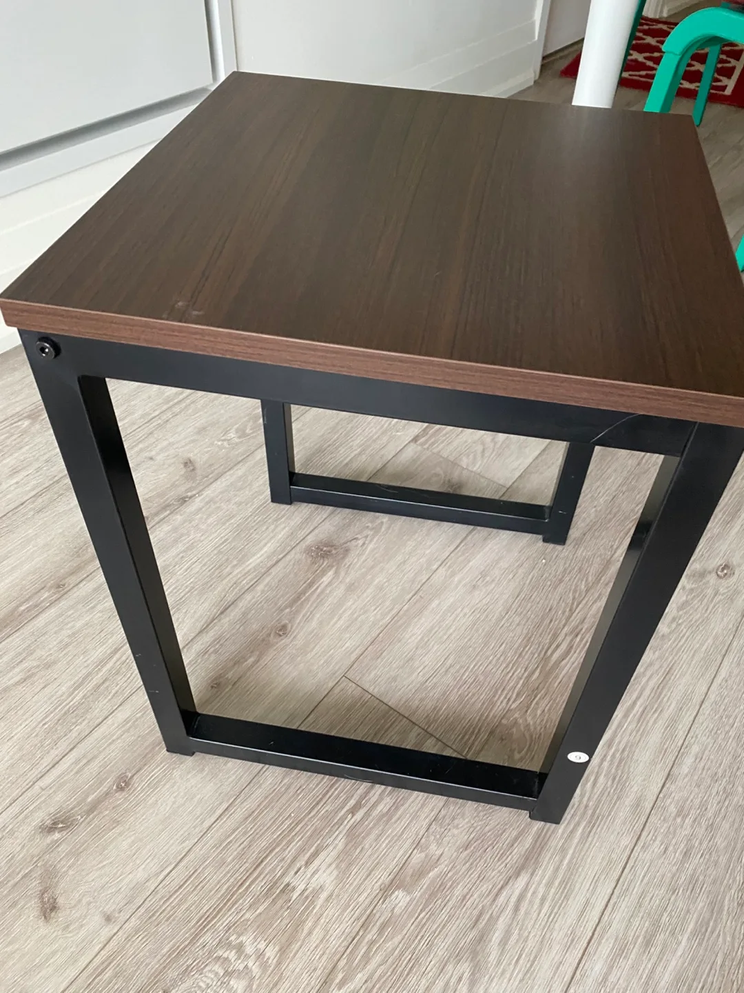 Dark Brown Square End bench image indicator(2)