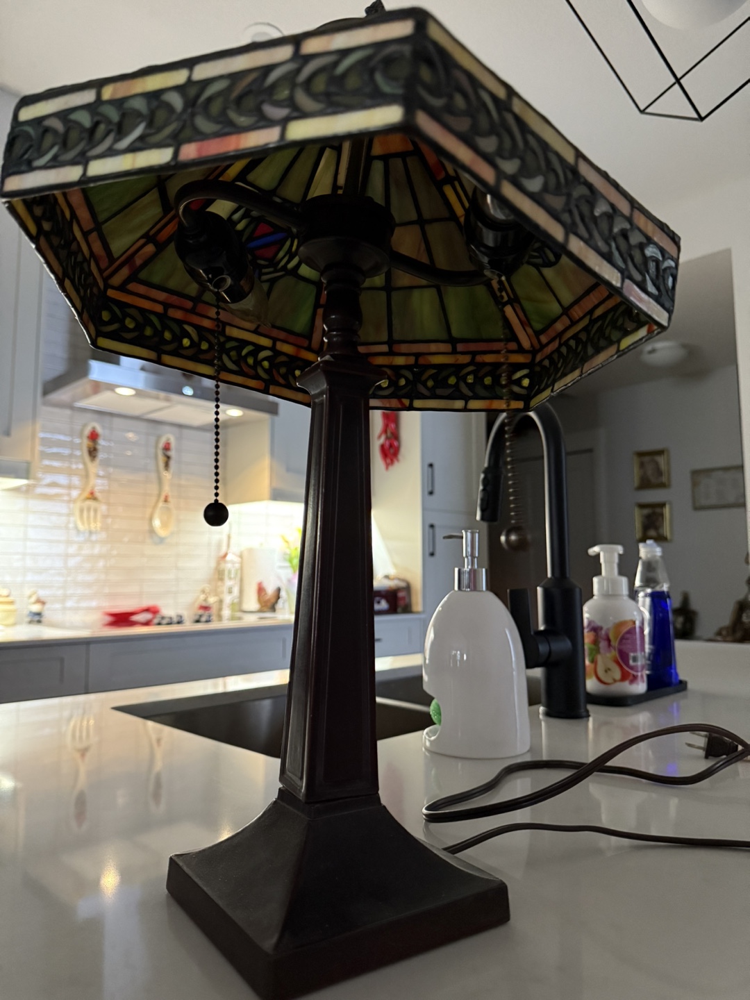 Tiffany Style Mosaic Stained Glass Table Lamp - photo 3