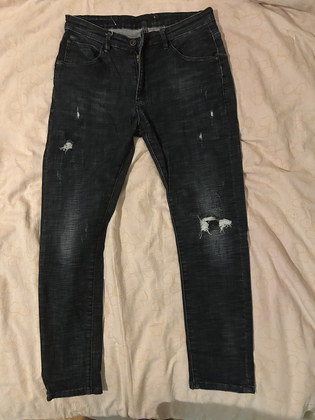 Men's Distressed Dark Wash Jeans - Size 32