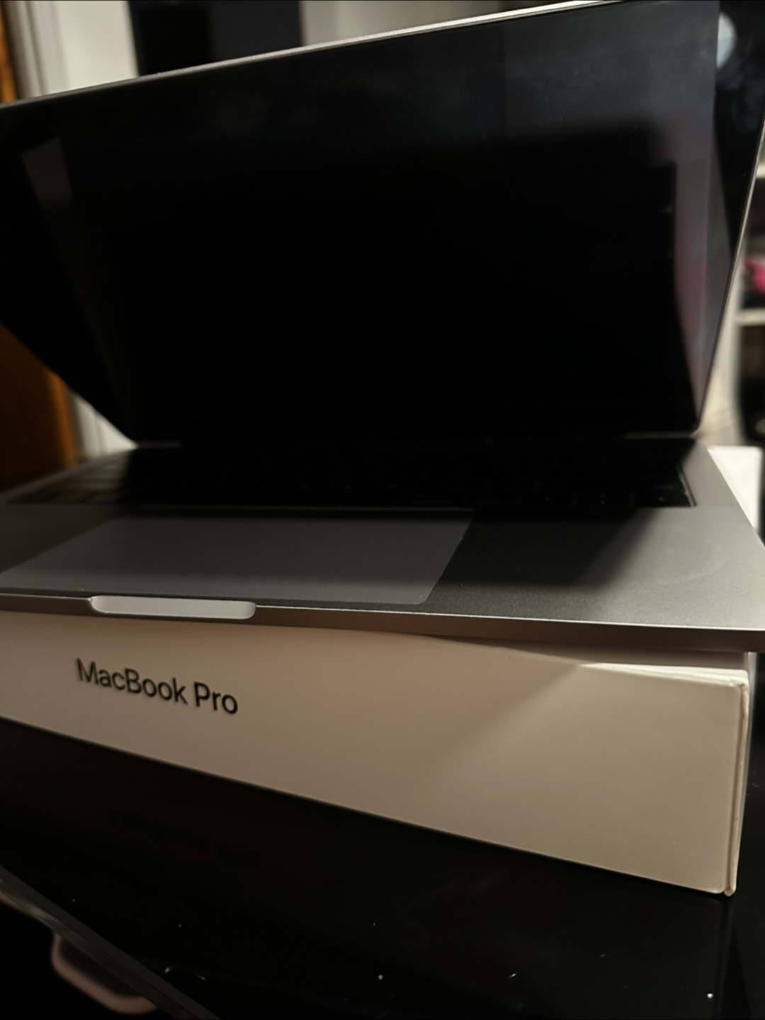 2017 MacBook Pro 13-inch, Space Gray, 8GB RAM, 256GB SSD - photo 3