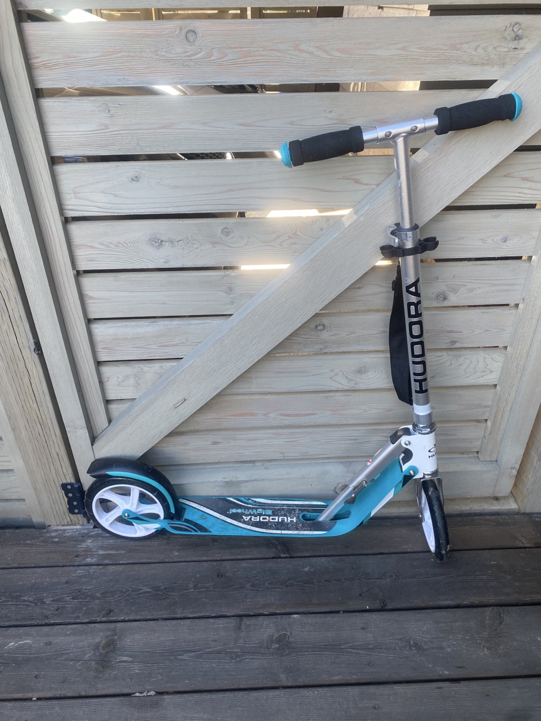 Huora Razor “Big Kids” Scooter