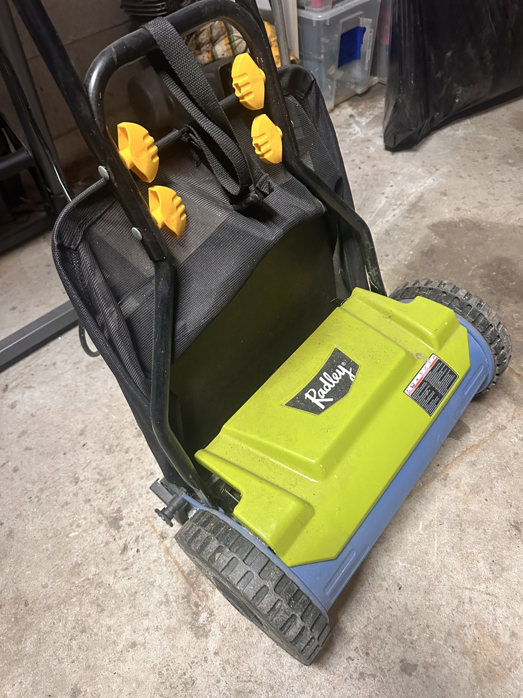 Radley Reel Lawn Mower manual - photo 2