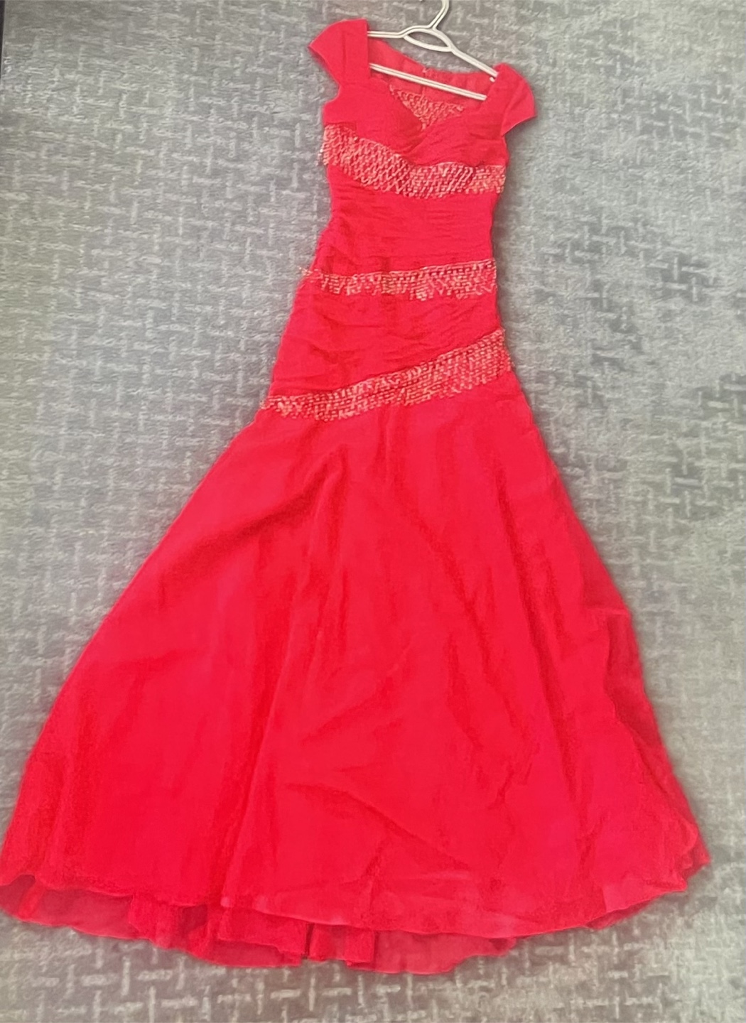 Stunning Red Beaded Evening Gown - photo 2