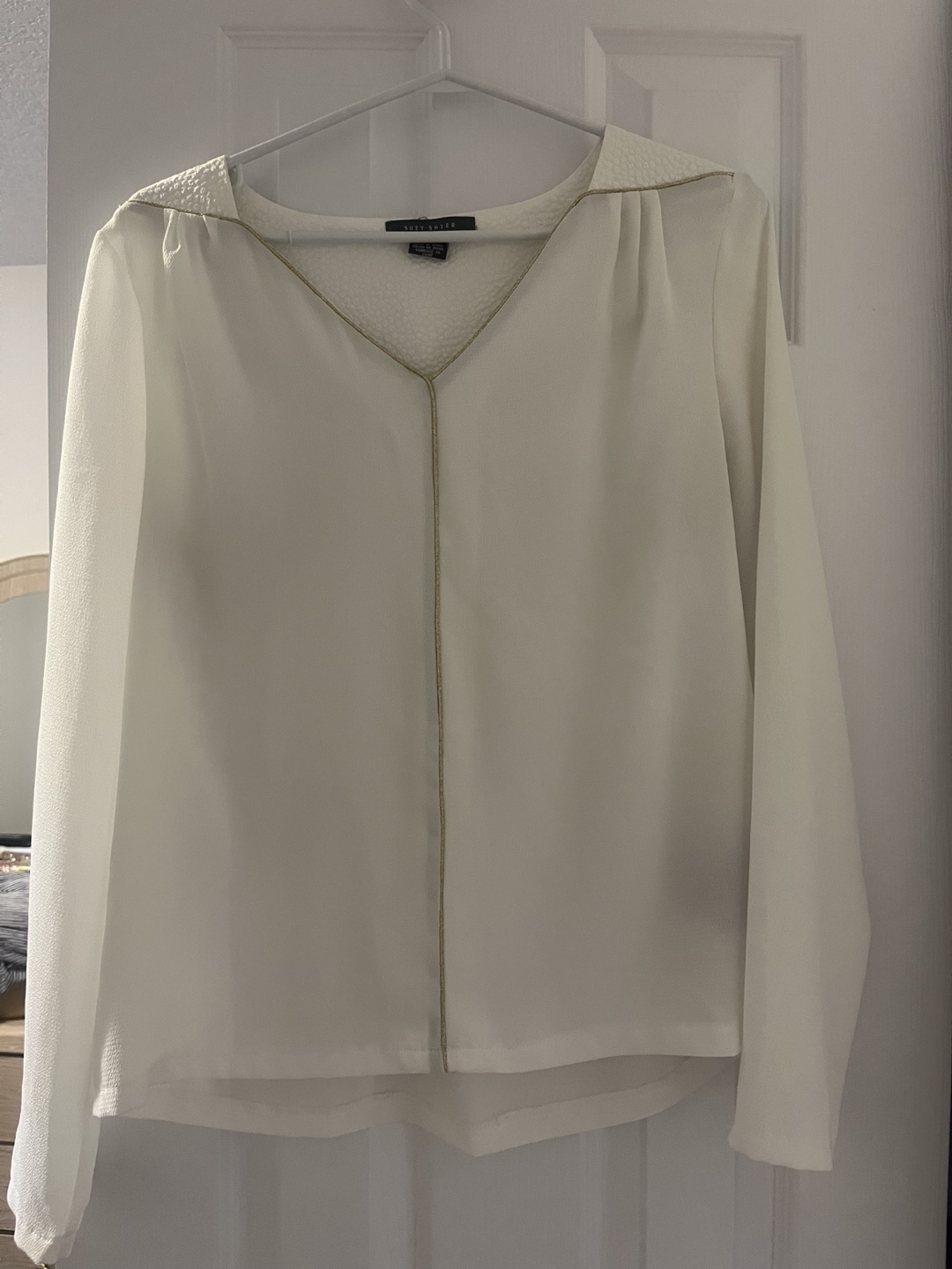 Suzy Shier White Blouse Size S/P