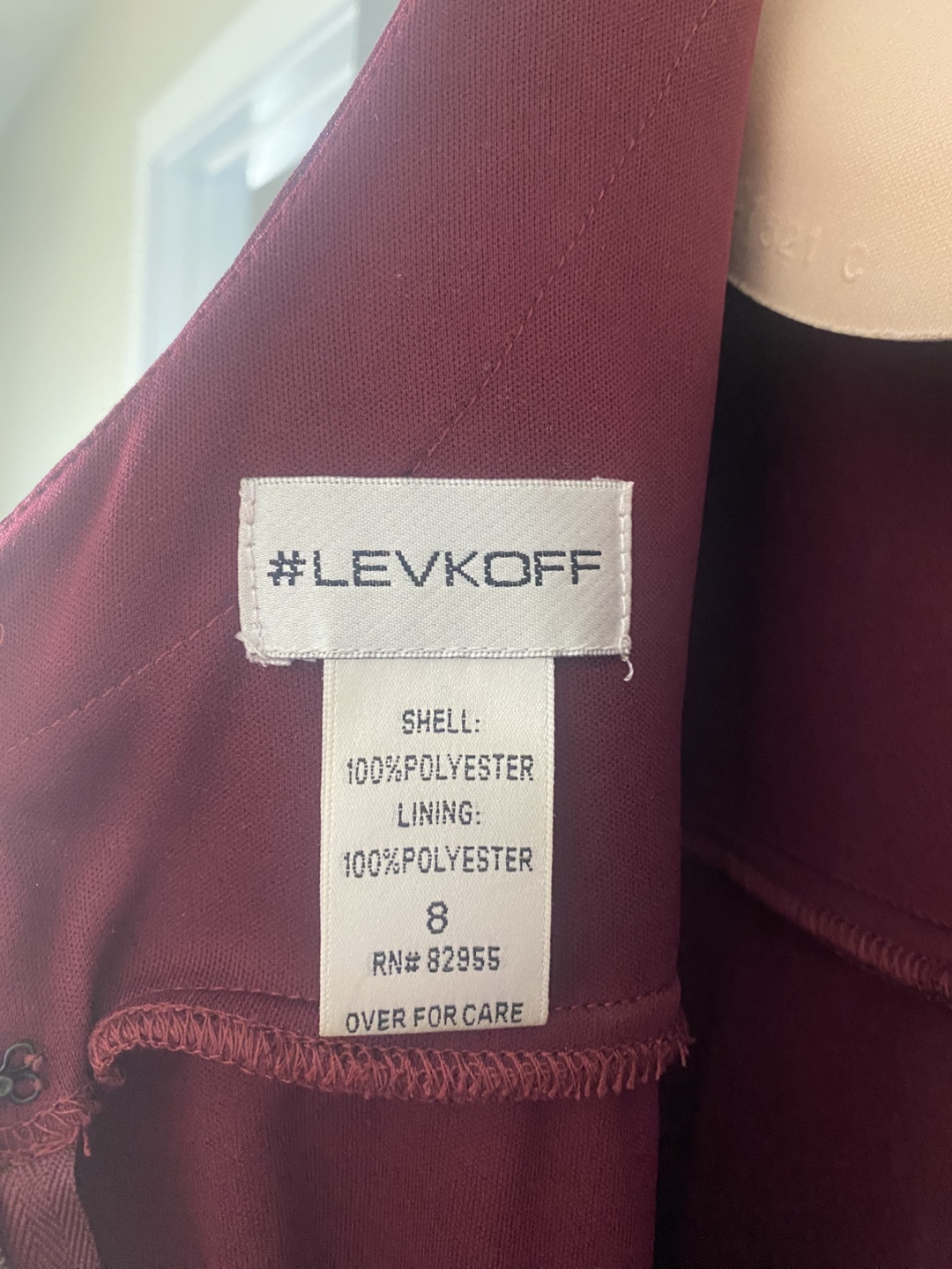 Burgundy Levkoff bridesmaid Dress Size 8 - photo 4