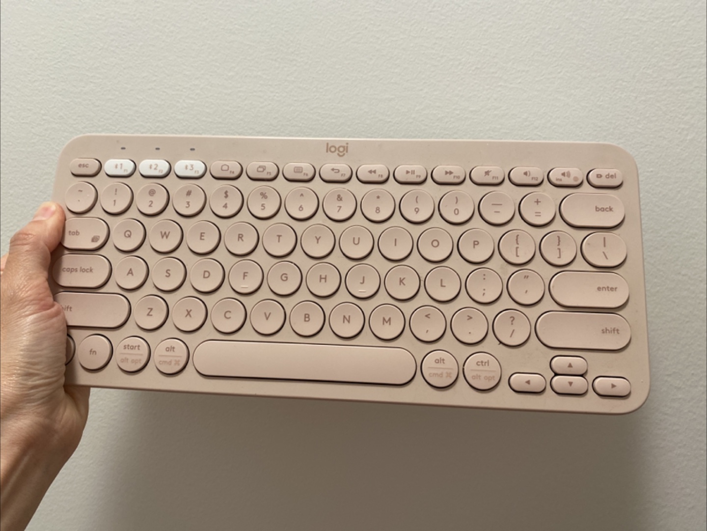 Logitech K380 Multi-Device Bluetooth Keyboard - Blush Pink