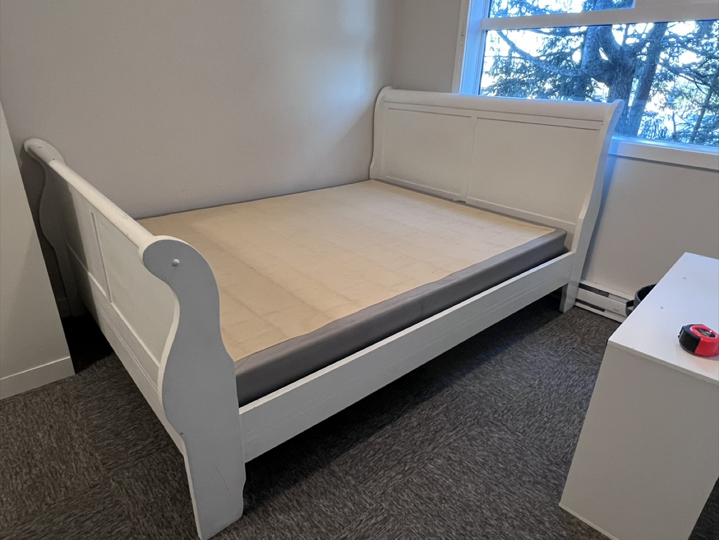 White Sleigh Bed Frame - Queen Size - photo 5