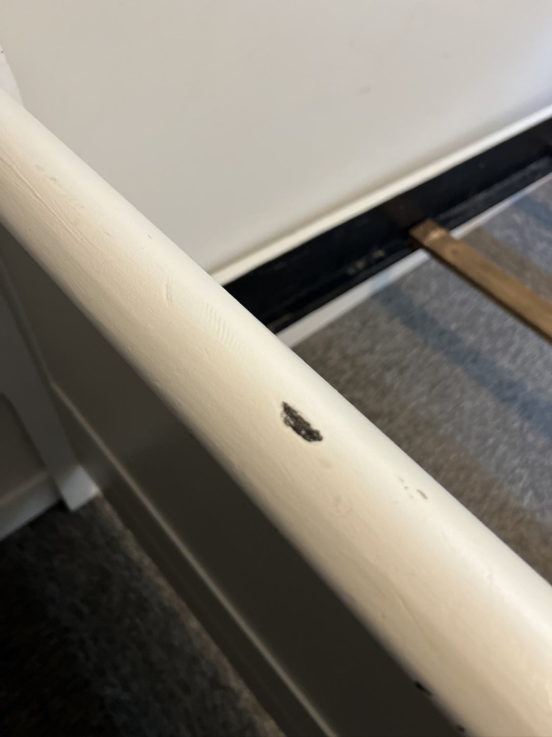 White Sleigh Bed Frame - Queen Size - photo 4
