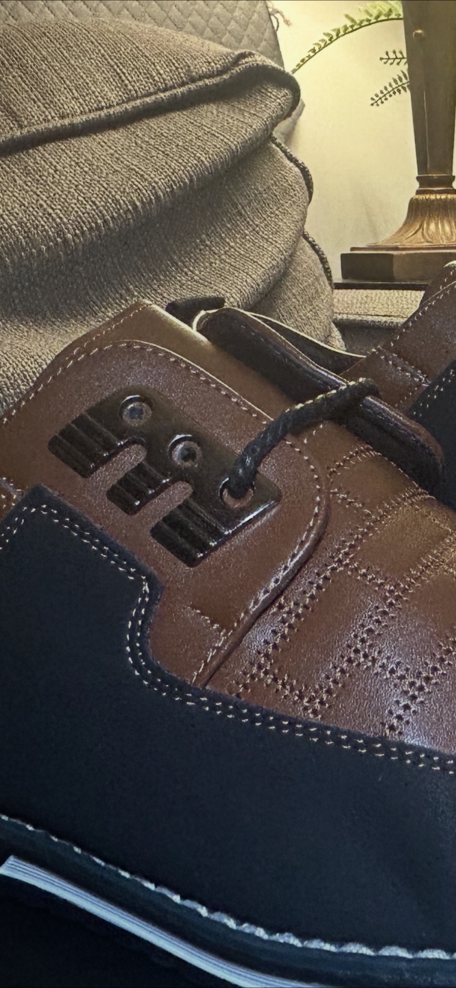 Men’s casual dress shoes - size 9 (43) - photo 2