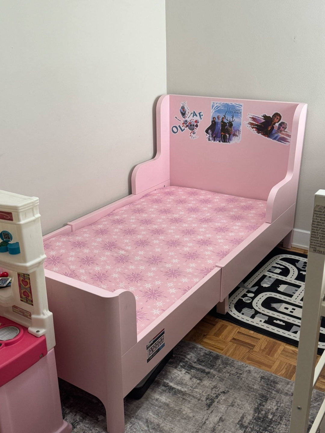 Pink IKEA Toddler Bed extendable - photo 3