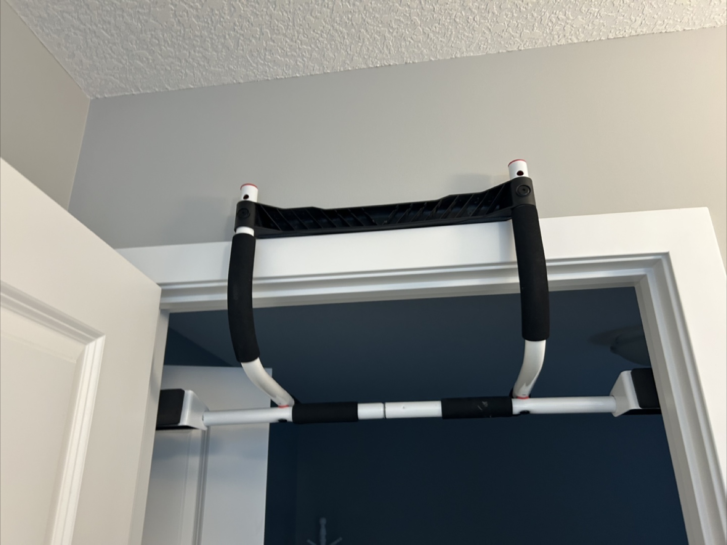 Doorway Pull-Up Bar - photo 2