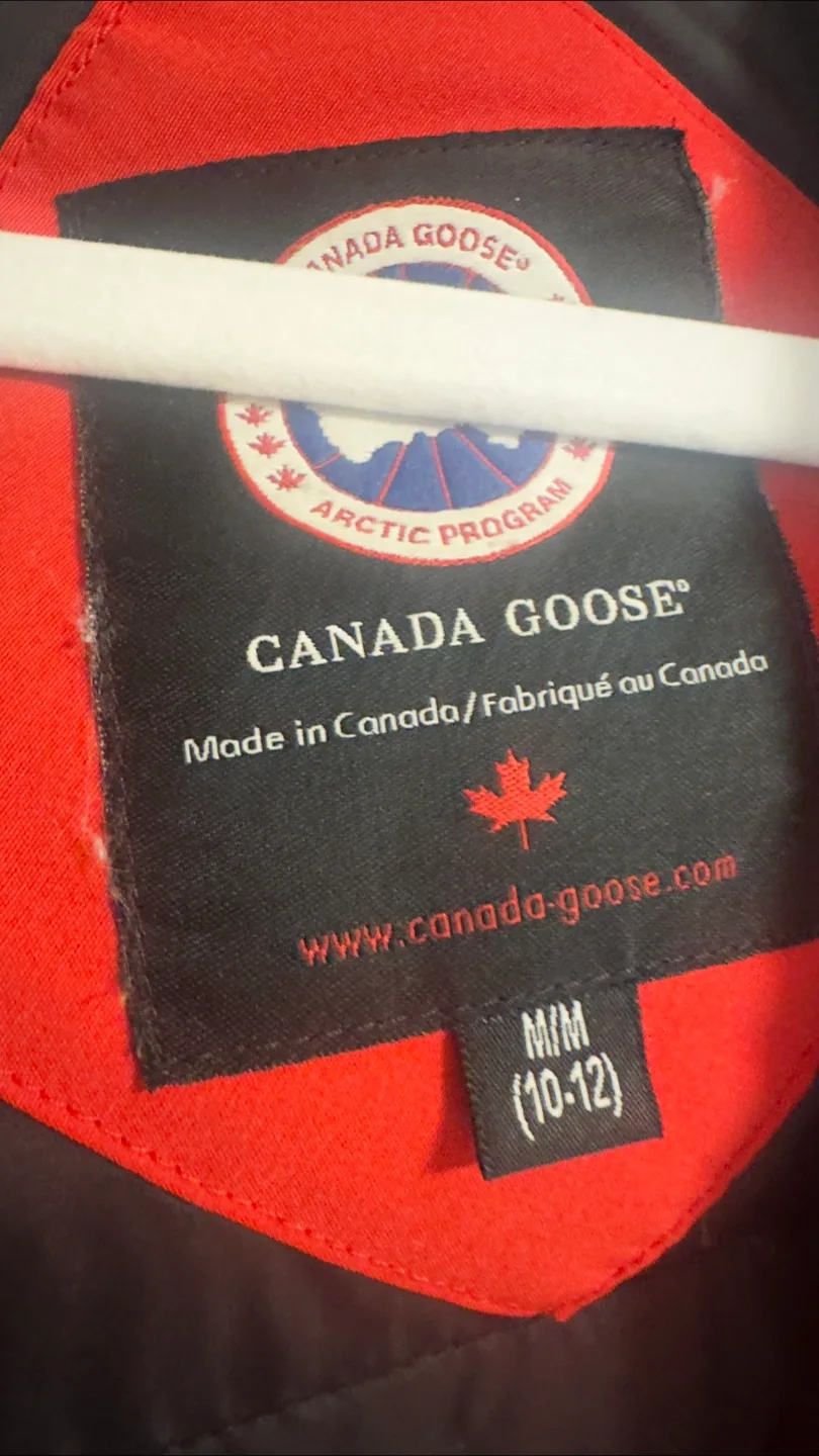 Canada Goose Kids' Red Bomber Jacket Size M 10-12 image indicator(3)
