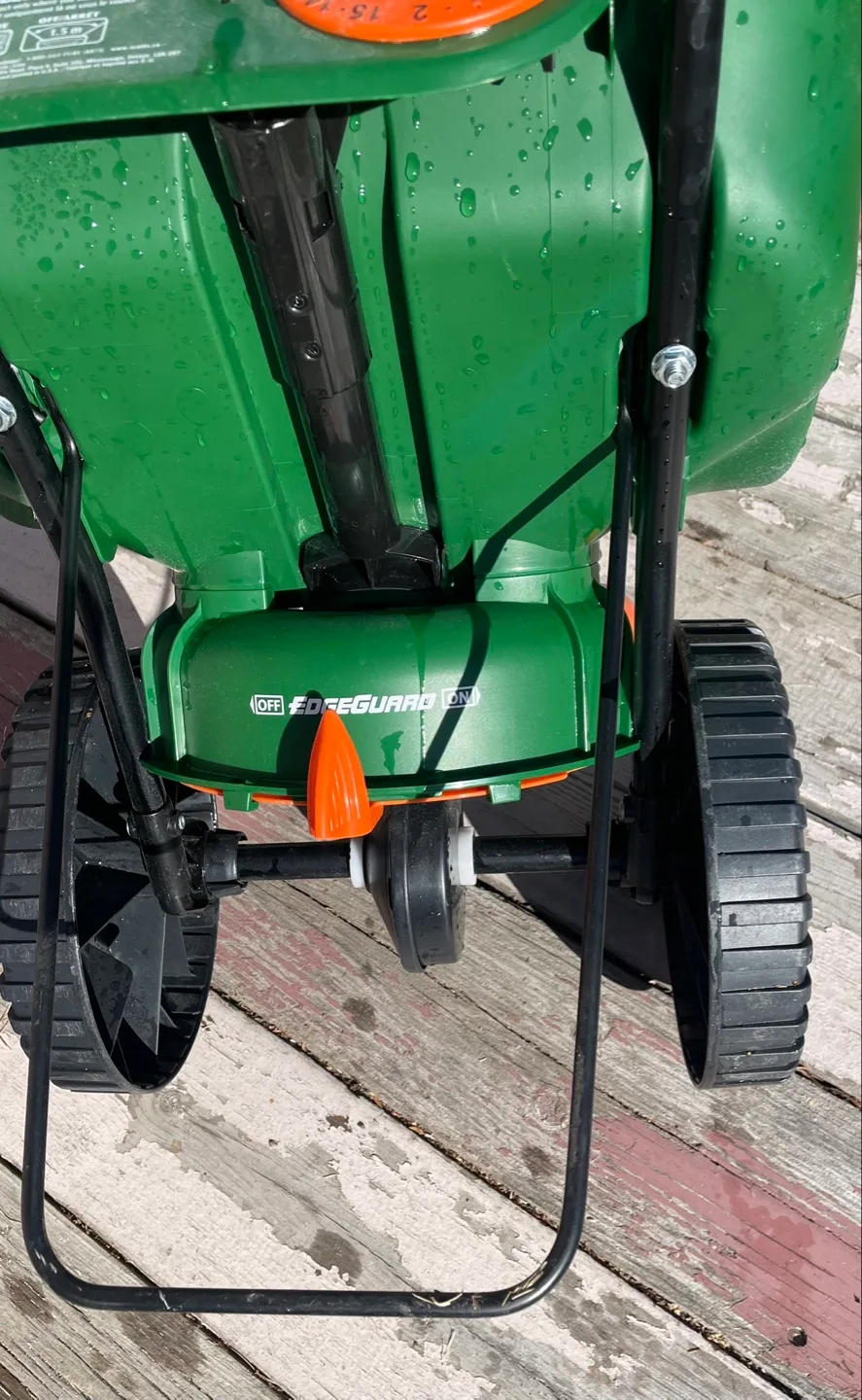 For Sale: Scotts Turf Builder Mini EdgeGuard Broadcast Spreader image indicator(6)