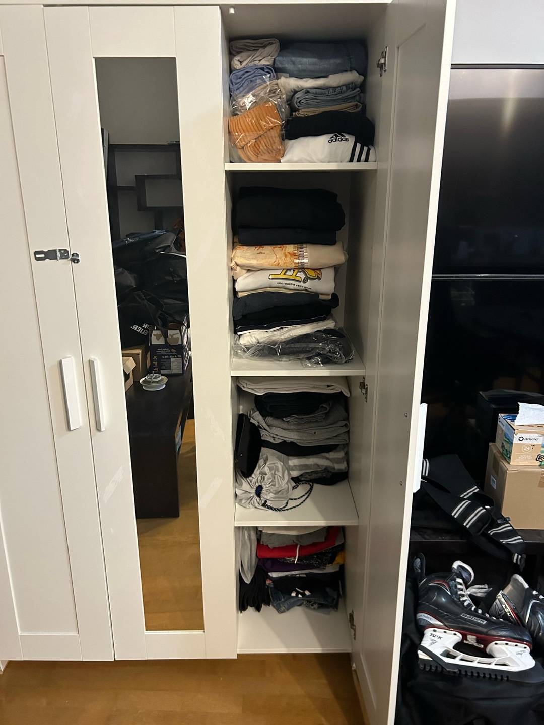IKEA - White Wardrobe with Mirror & Lock - photo 2