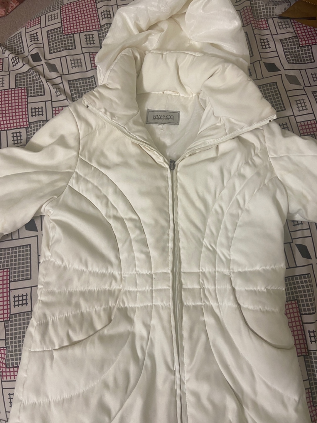 RW&CO Women's White Puffer Jacket