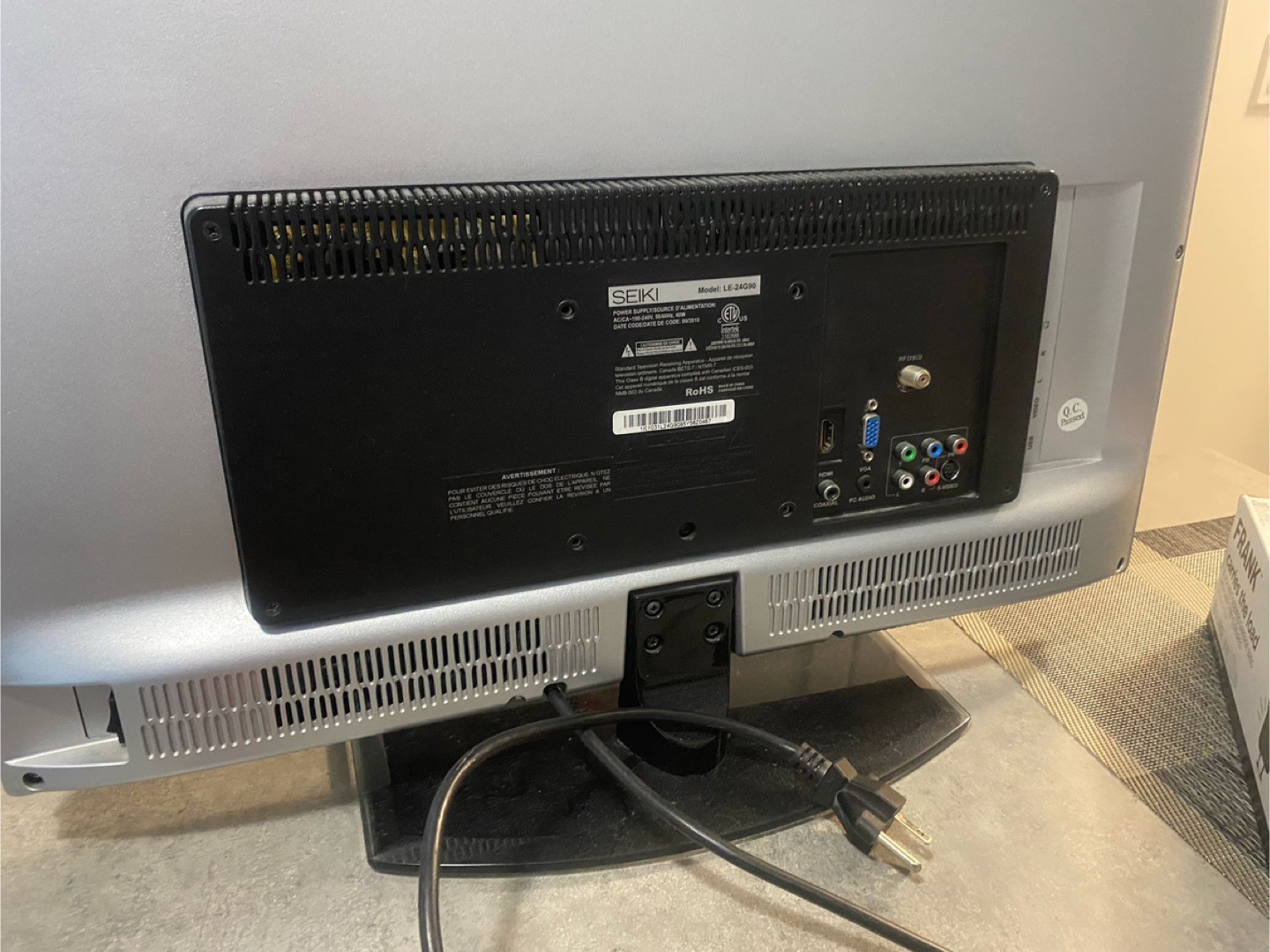 SEIKI LE24G90 24-inch LCD HDTV - photo 2
