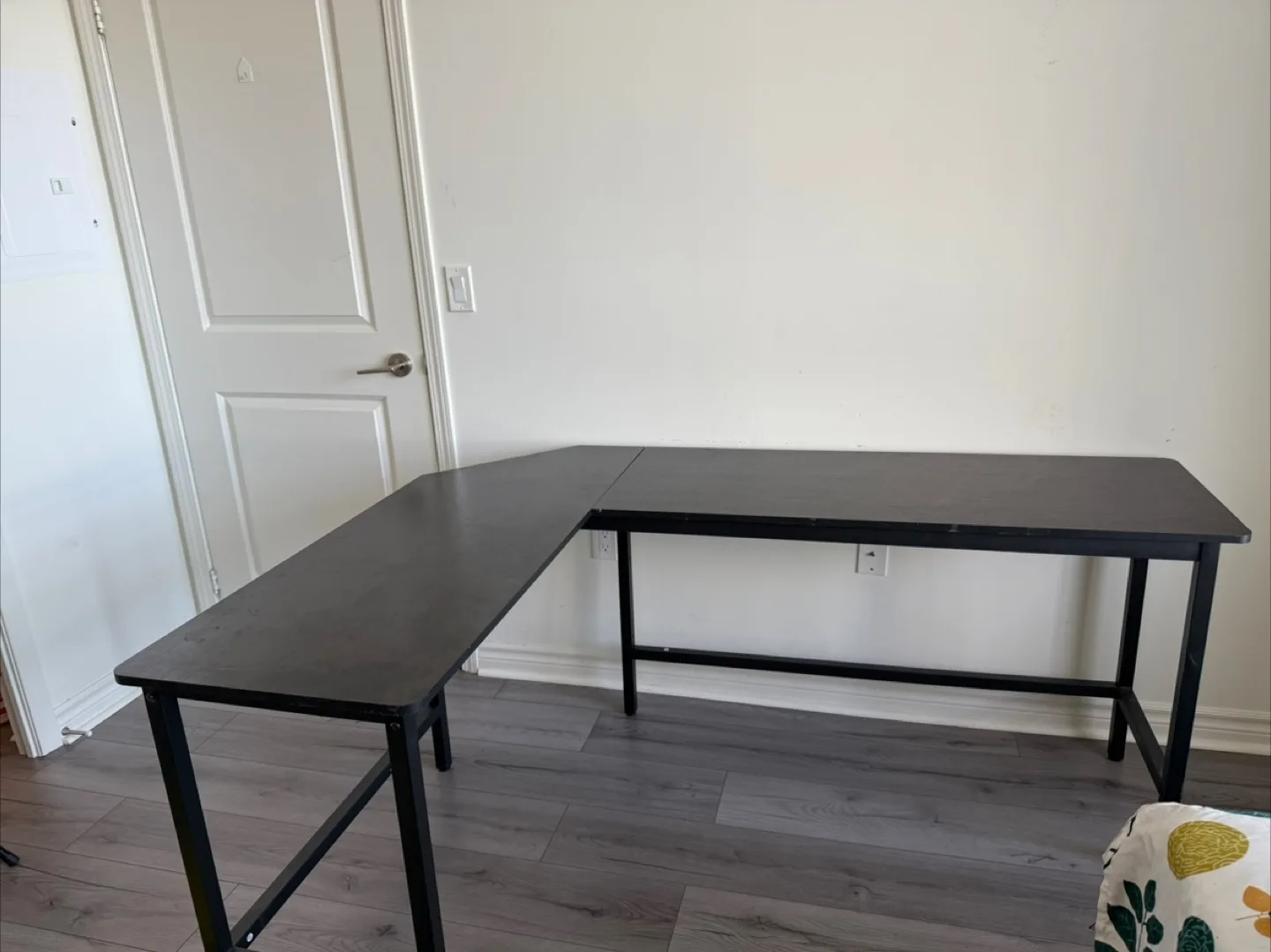 L-Shaped Computer Desk - Black thumbnail