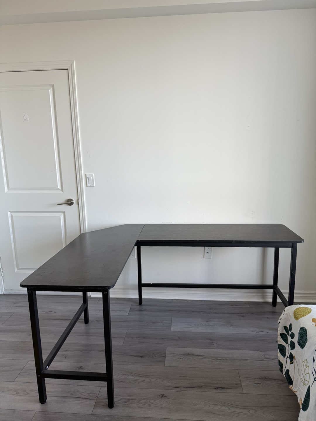 L-Shaped Computer Desk - Black - photo 4