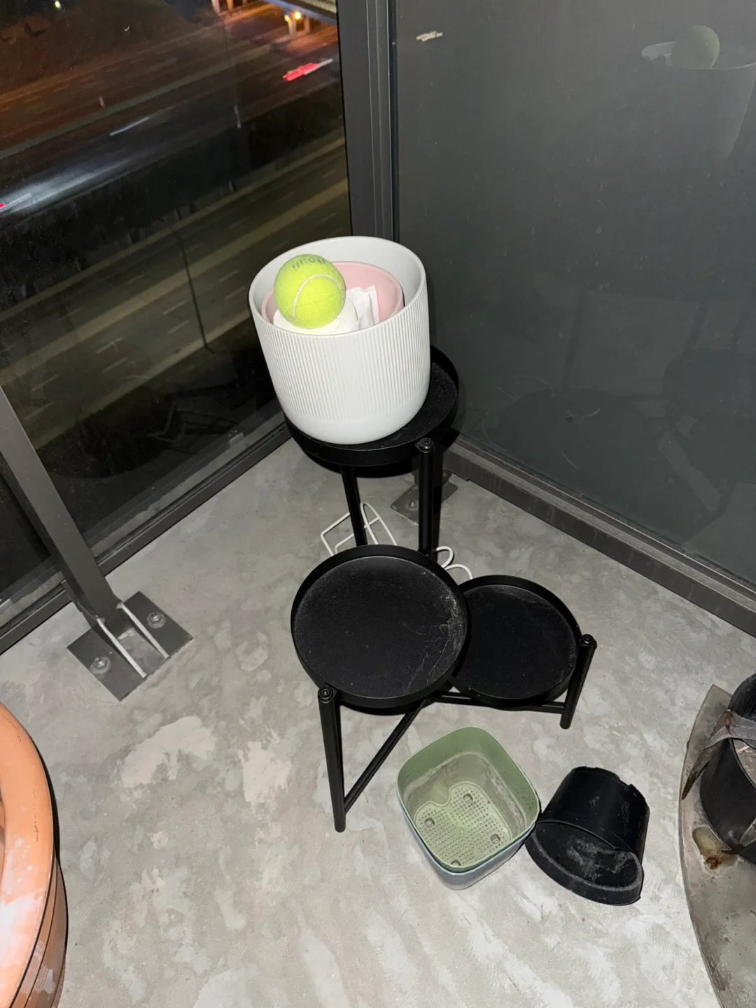 Three-Tier Plant Stand with flower pot image indicator(2)