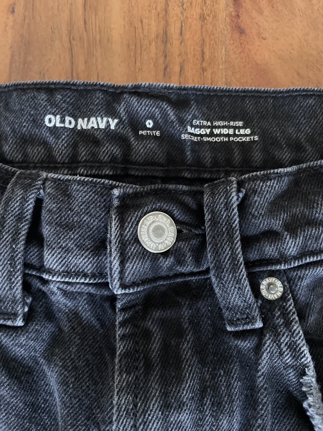 Old Navy Petite Extra High-Rise Baggy Wide Leg Jeans - photo 2