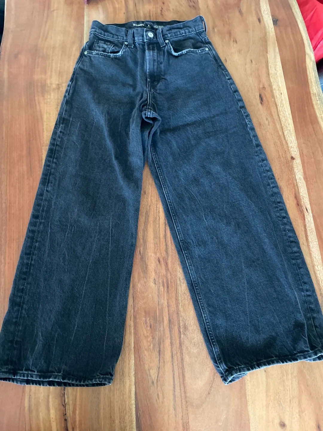 Old Navy Petite Extra High-Rise Baggy Wide Leg Jeans thumbnail