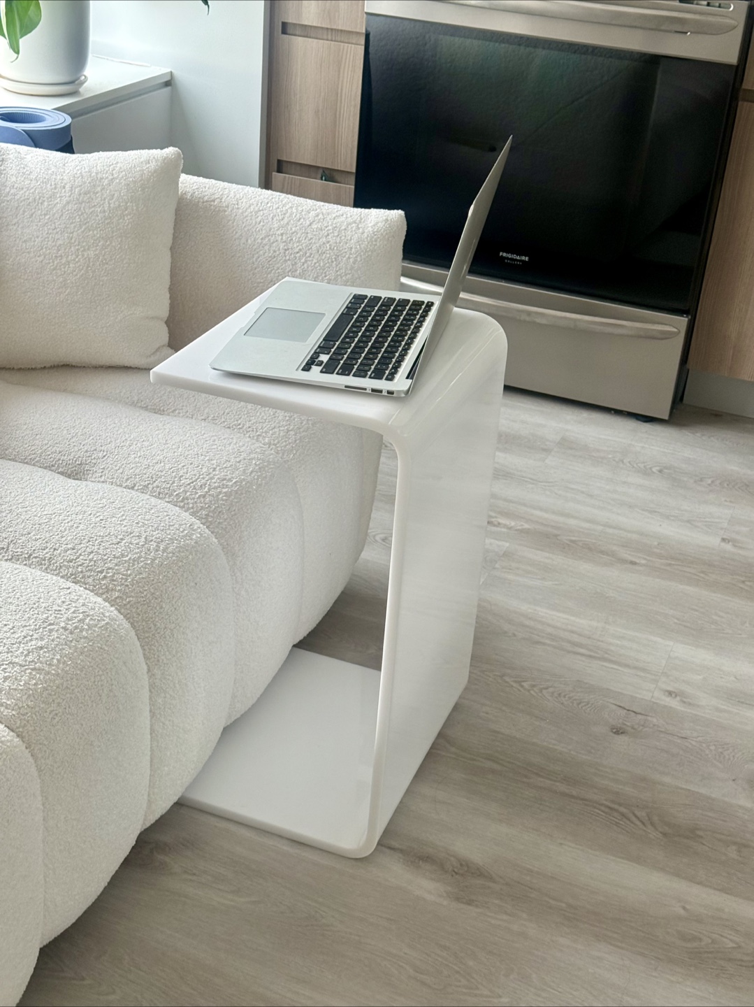 White acrylic coffee/side table