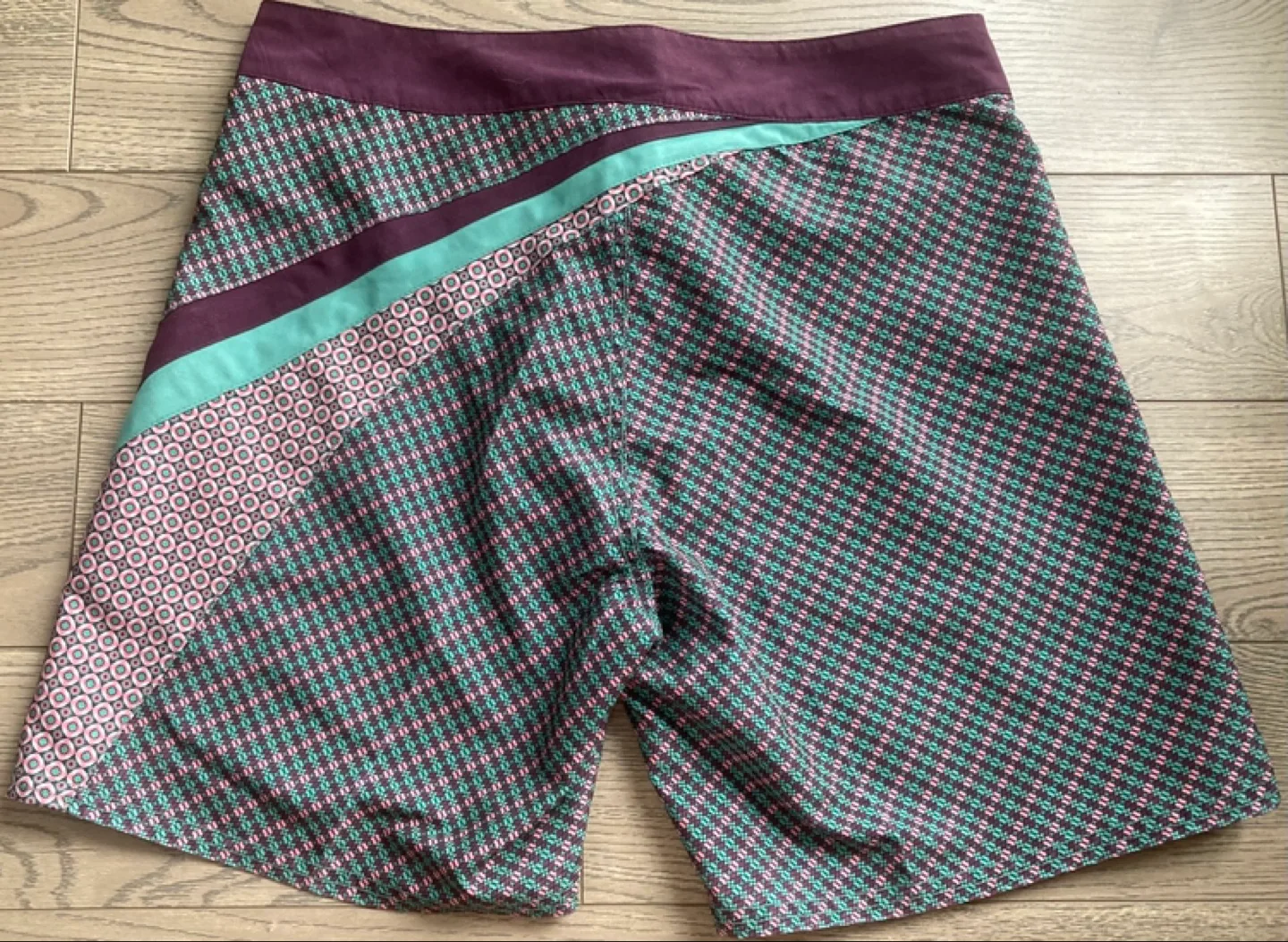 Beach Rays Men's Size 32 Geometric Pattern Board Shorts image indicator(6)