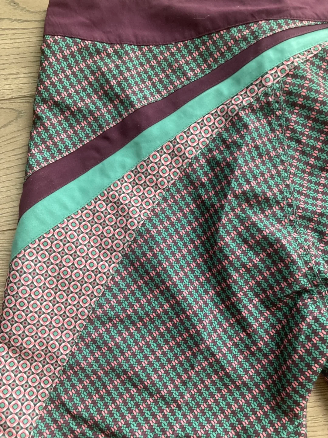 Beach Rays Men's Size 32 Geometric Pattern Board Shorts image indicator(7)