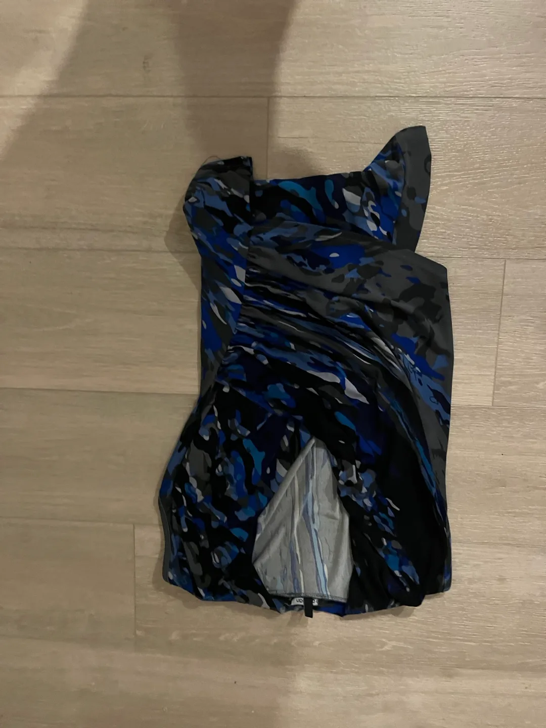 Le Chateau work clothes bundle image indicator(9)