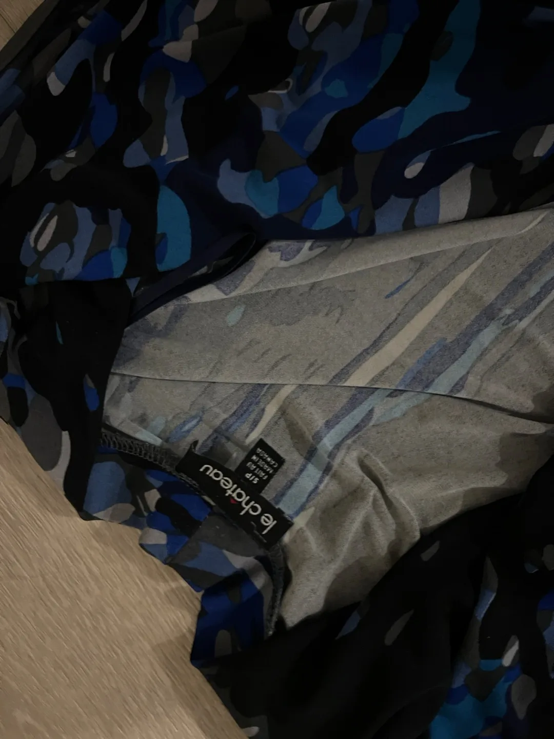 Le Chateau work clothes bundle image indicator(10)