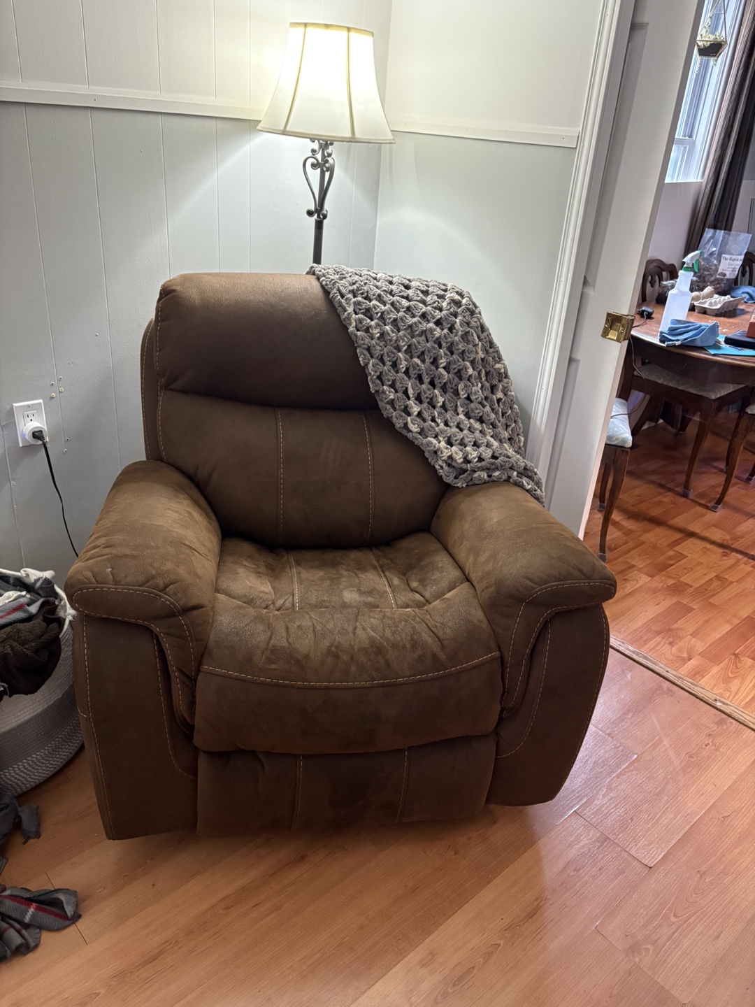 Brown Recliner Sofa and Chair Set - photo 3