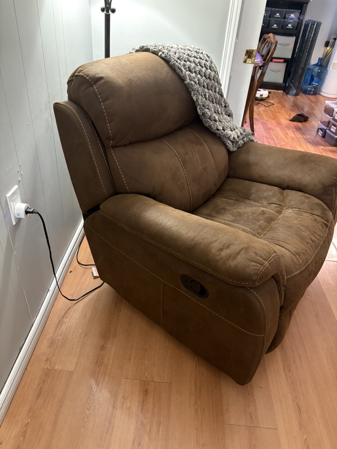 Brown Recliner Sofa and Chair Set - photo 2
